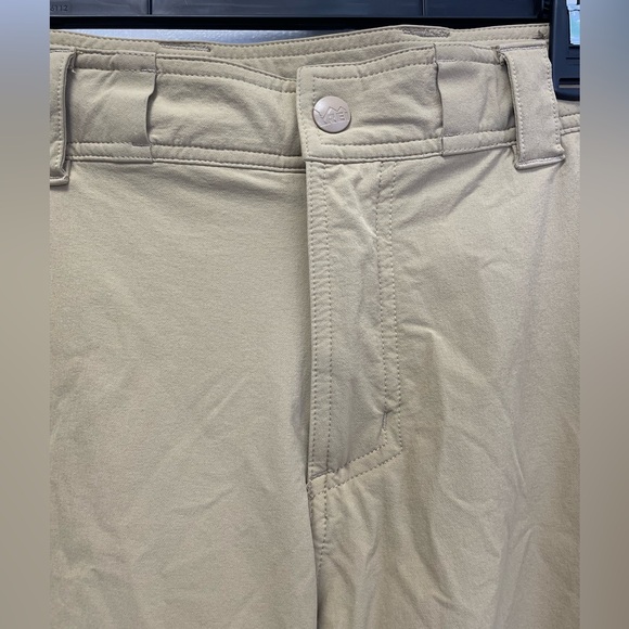 Hiking Pants 34 W x 30 L - Picture 2 of 10
